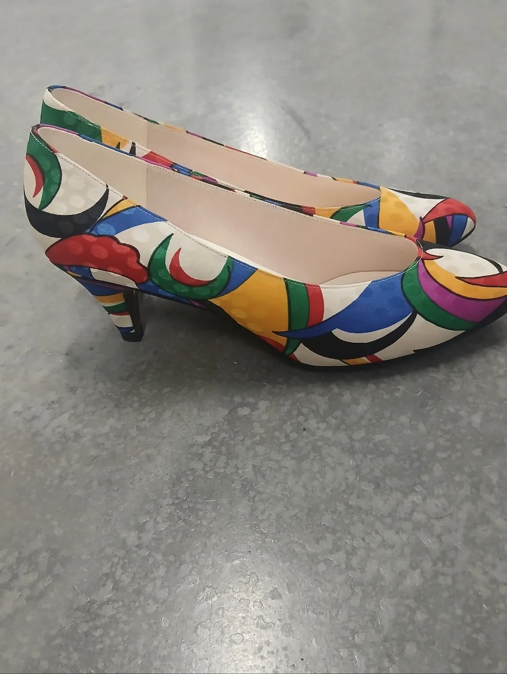 NWT Vintage Life Stride Geometric Print Kitten Heel Pumps Size 8.5 - Picture 5 of 12